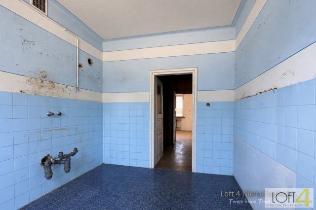 dom wolnostojący, 8 pokoi Kupienin. Zdjęcie 14