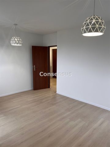 Mieszkanie 3-pokojowe Katowice Ligota, ul. Wodospady. Zdjęcie 2