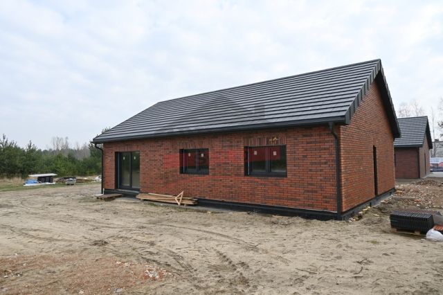 dom wolnostojący, 5 pokoi Nowa Schodnia. Zdjęcie 3