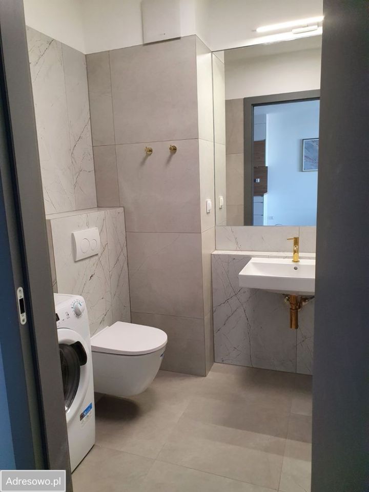 Mieszkanie 2-pokojowe Gdynia Śródmieście, ul. Obrońców Wybrzeża. Zdjęcie 9