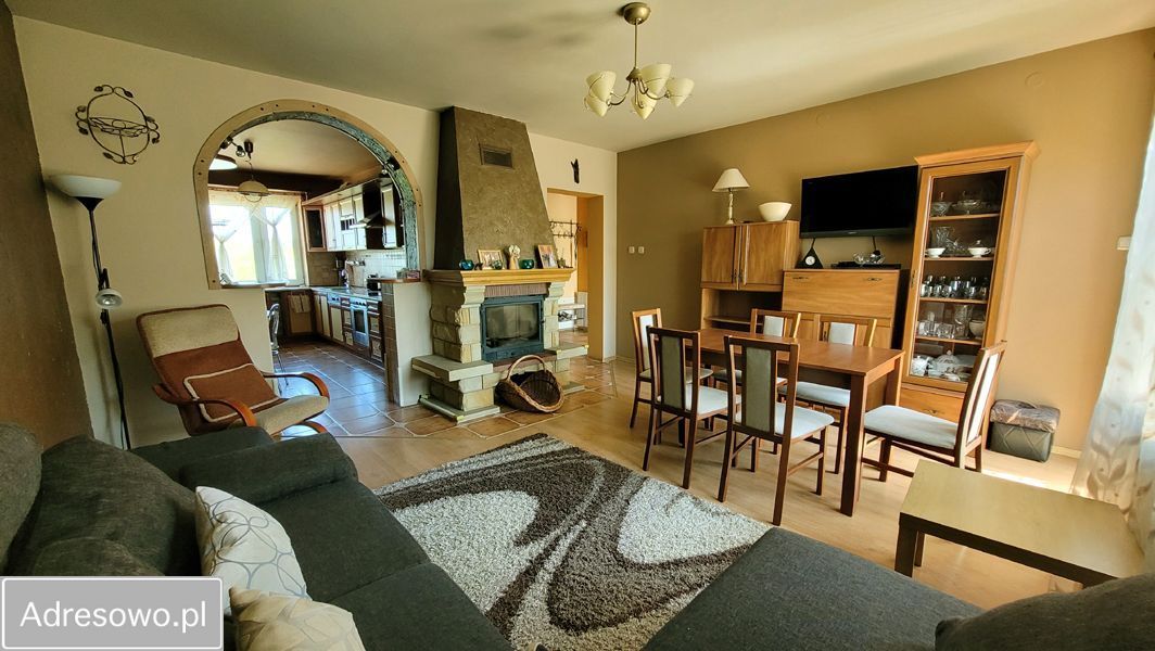 dom wolnostojący, 7 pokoi Busko-Zdrój, ul. Szymona Starkiewicza. Zdjęcie 5