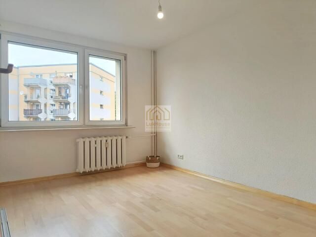 Mieszkanie 3-pokojowe Bytom, ul. ks. Prymasa Augusta Hlonda. Zdjęcie 2