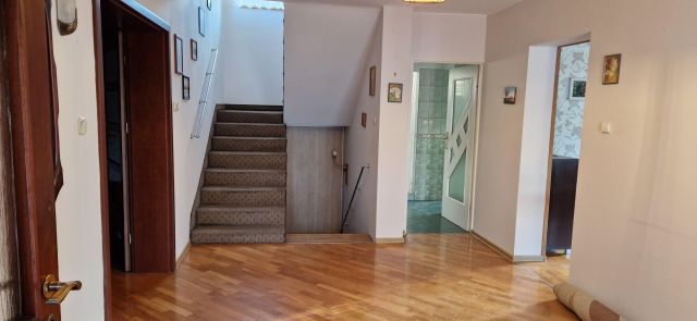dom wolnostojący, 7 pokoi Księginice, ul. Podolska. Zdjęcie 3