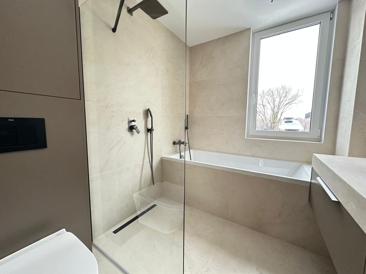 Mieszkanie 4-pokojowe Bibice, ul. Graniczna. Zdjęcie 5