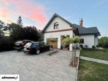 dom wolnostojący, 5 pokoi Chylice, ul. Alpejska. Zdjęcie 2