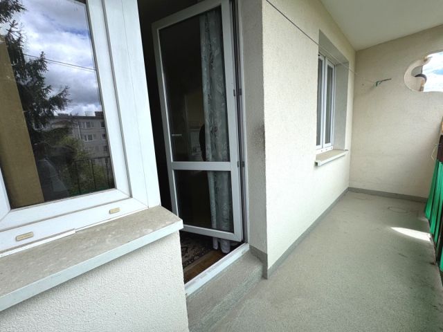 Mieszkanie 2-pokojowe Jelenia Góra, ul. Jana Kiepury. Zdjęcie 2