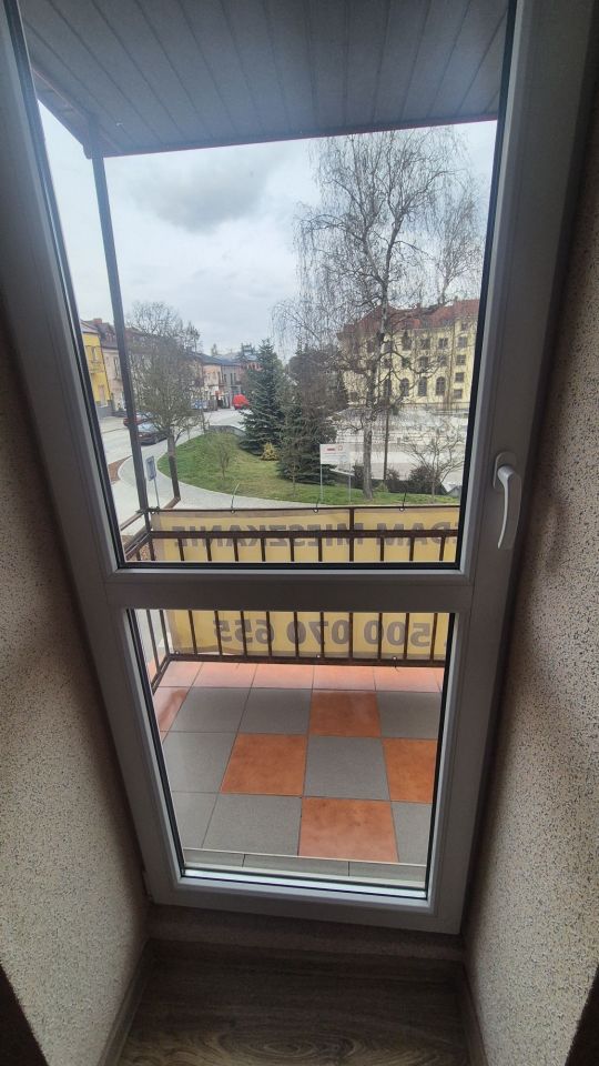 Mieszkanie 3-pokojowe Ostrowiec Świętokrzyski, ul. Rynek. Zdjęcie 6