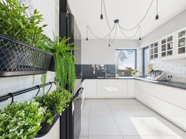 dom wolnostojący, 4 pokoje Kalinko. Zdjęcie 3