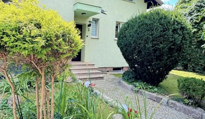 dom wolnostojący, 7 pokoi Kieźliny, ul. Tadeusza Różewicza