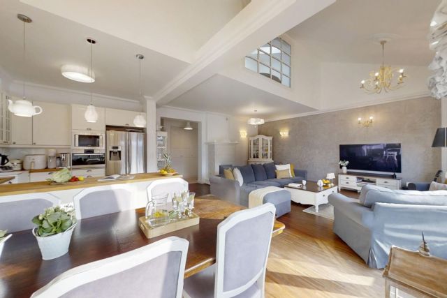 Mieszkanie 5-pokojowe Łódź Górna. Zdjęcie 1