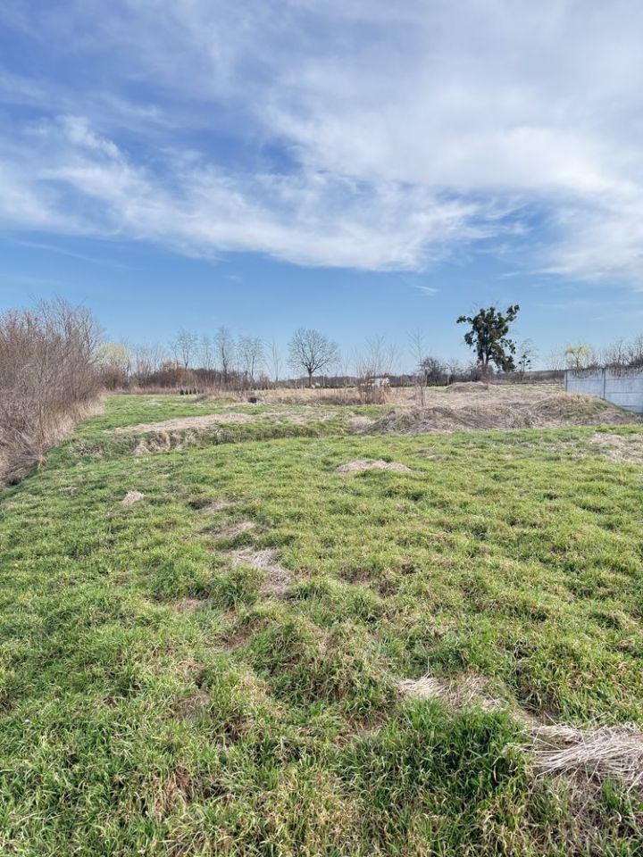 Działka budowlana Wszemirów. Zdjęcie 1