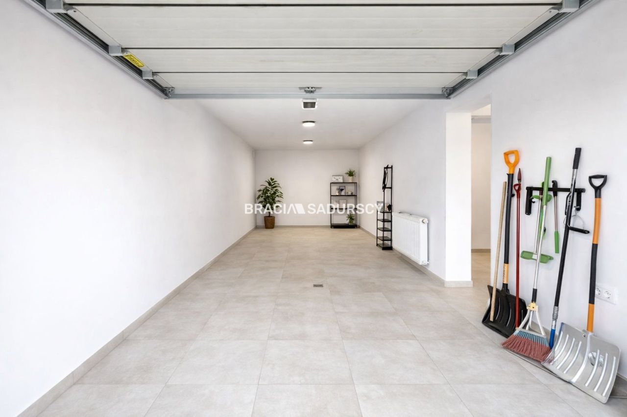 dom wolnostojący, 5 pokoi Niepołomice, ul. Stefana Roweckiego. Zdjęcie 35