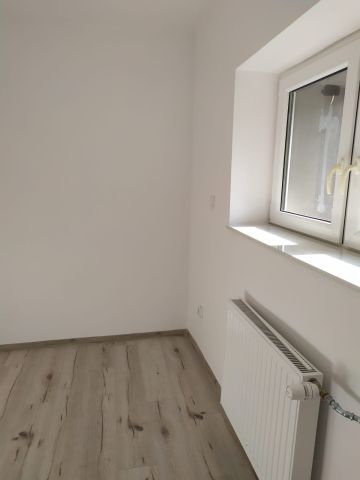 Mieszkanie 1-pokojowe Katowice os. Tysiąclecia. Zdjęcie 2