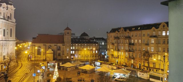 Mieszkanie 4-pokojowe Poznań Centrum, ul. Garbary. Zdjęcie 1