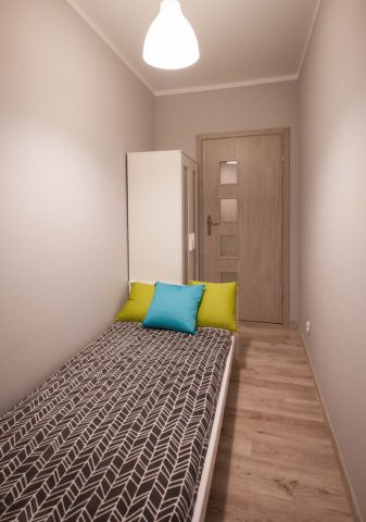 Pokój 9-pokojowe Szczecin, ul. Spółdzielcza. Zdjęcie 1