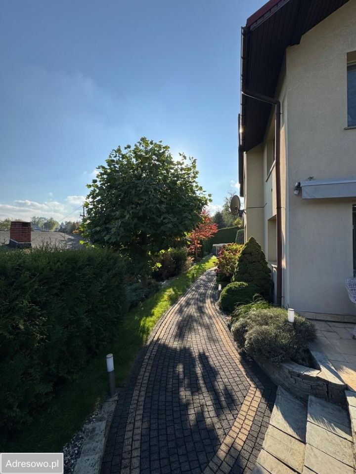 dom wolnostojący, 9 pokoi Bielsko-Biała Stare Bielsko, ul. Hutnicza. Zdjęcie 2