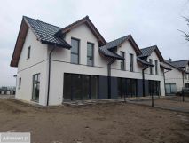 dom szeregowy, 4 pokoje Dobroszyce, ul. Lipowa. Zdjęcie 2