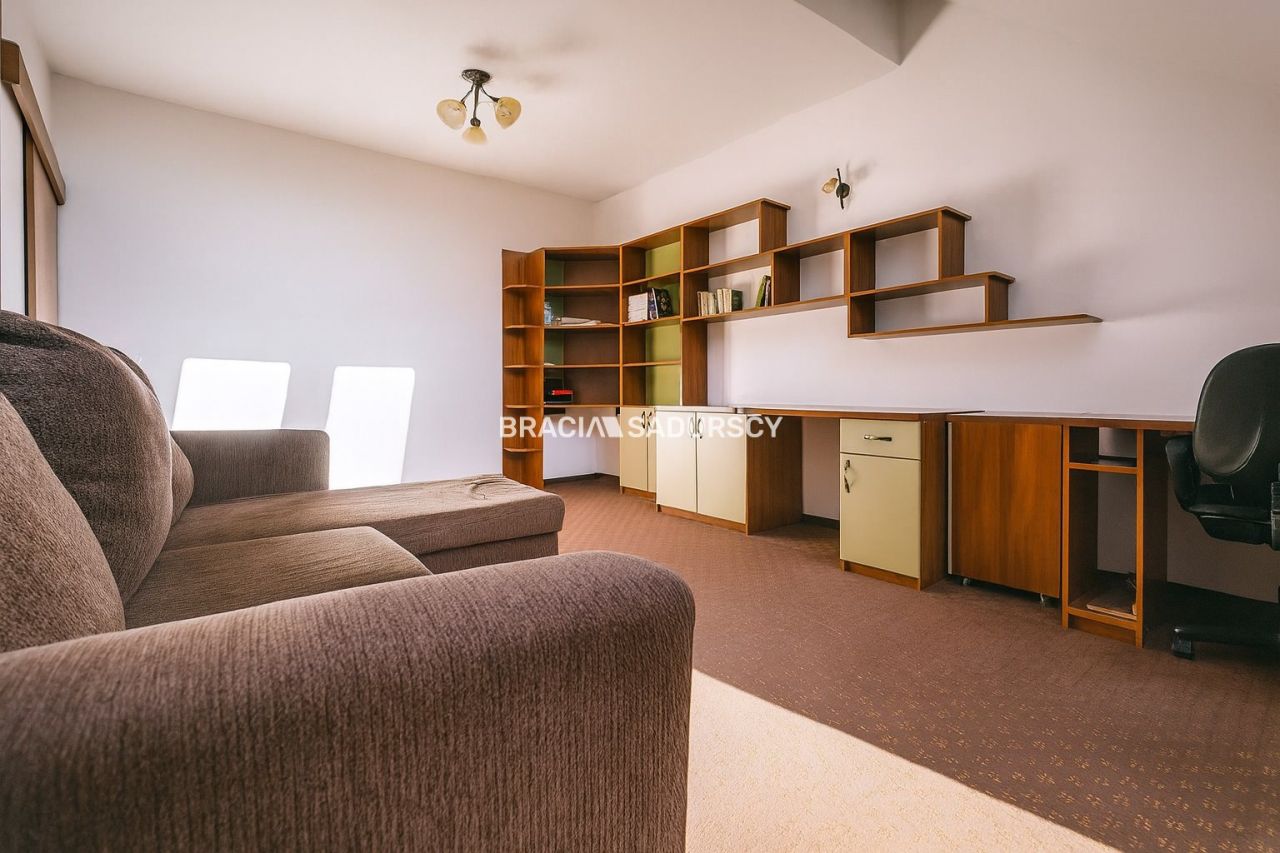 dom szeregowy, 5 pokoi Kraków Zwierzyniec, ul. Brzegowa. Zdjęcie 2