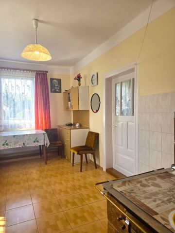 dom wolnostojący, 2 pokoje Niebieszczany. Zdjęcie 2