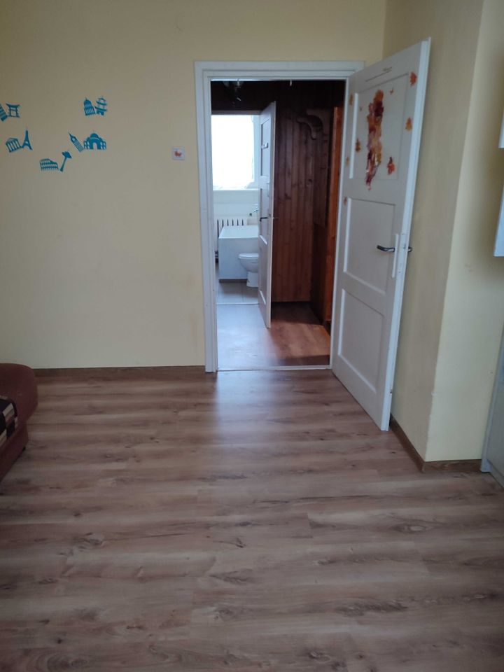 Mieszkanie 3-pokojowe Strzałków. Zdjęcie 6