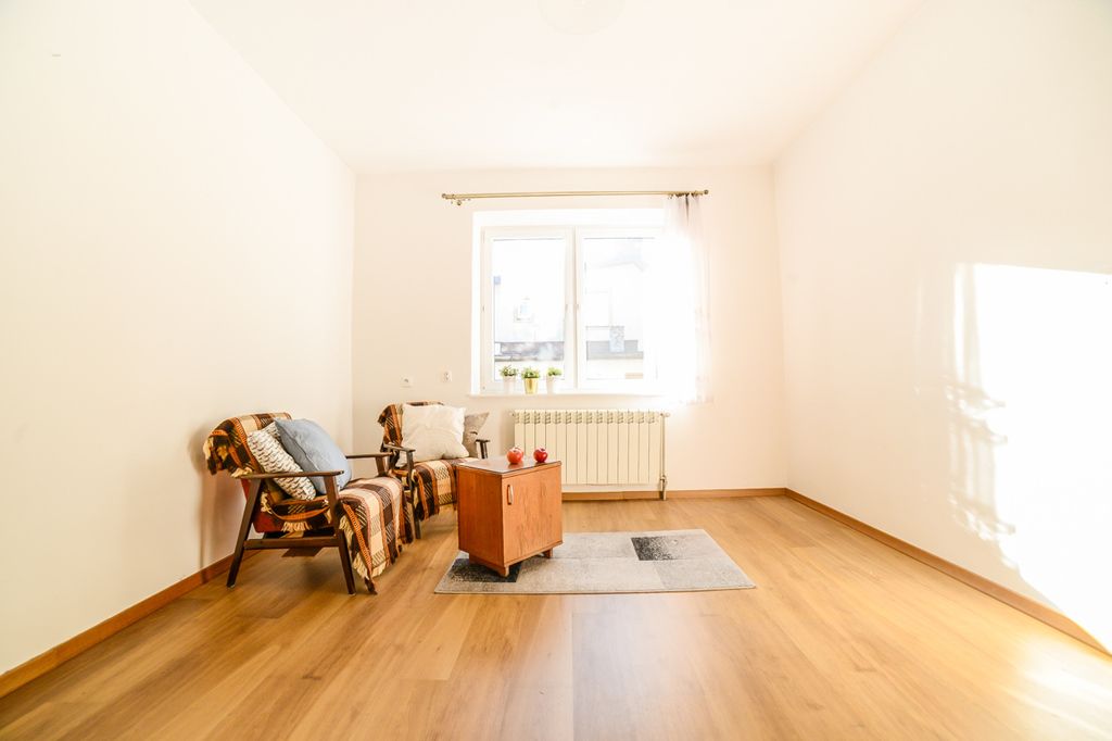 bliźniak, 4 pokoje Warszawa Wesoła, ul. Juliana Ursyna Niemcewicza