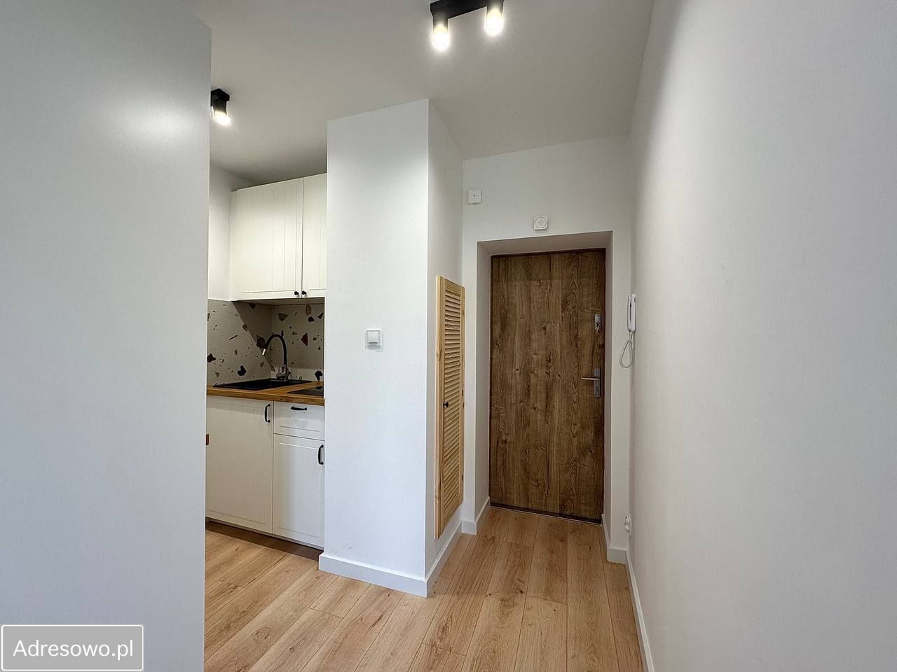 Mieszkanie 2-pokojowe Wrocław Śródmieście, ul. kard. Stefana Wyszyńskiego. Zdjęcie 2