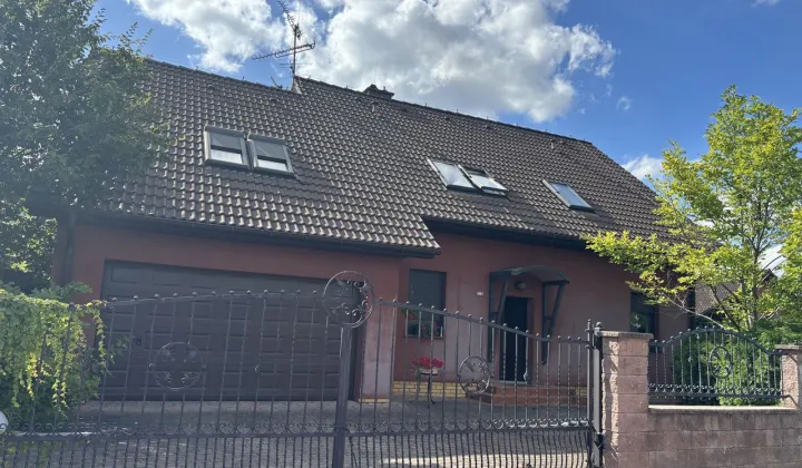 dom wolnostojący, 5 pokoi Pyskowice, ul. Stefana Batorego