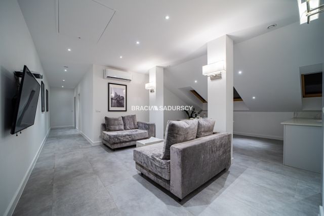 Mieszkanie 3-pokojowe Żywiec, rynek Rynek. Zdjęcie 2