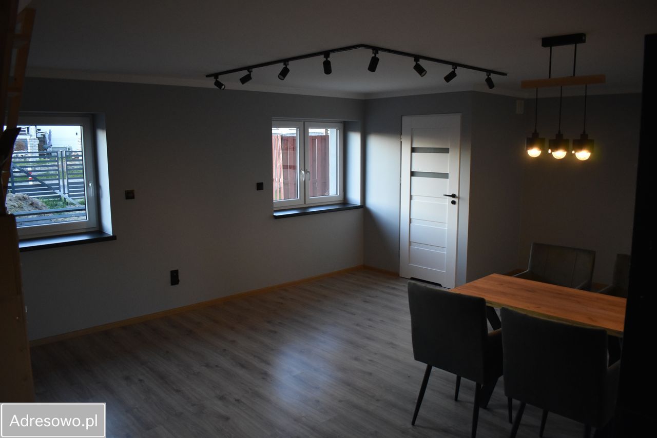 bliźniak, 2 pokoje Rów. Zdjęcie 19