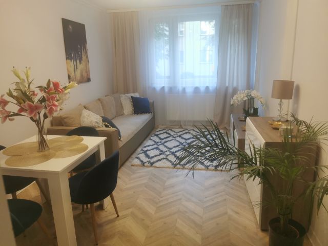 Mieszkanie 2-pokojowe Rzeszów Baranówka, ul. Władysława Broniewskiego. Zdjęcie 1