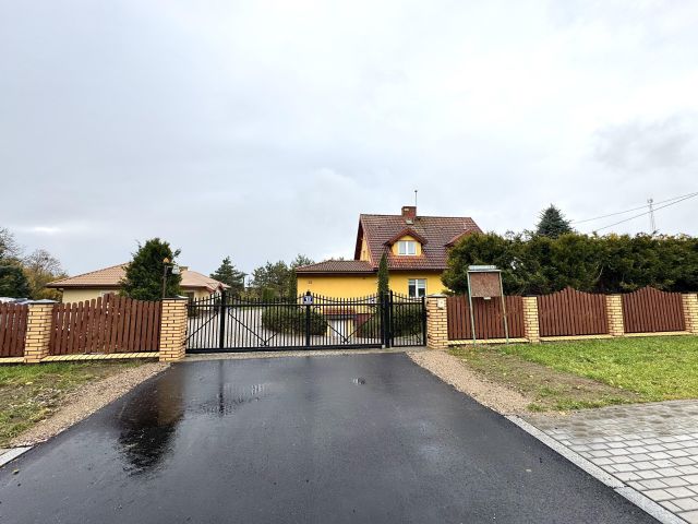 dom wolnostojący, 4 pokoje Sedranki. Zdjęcie 20