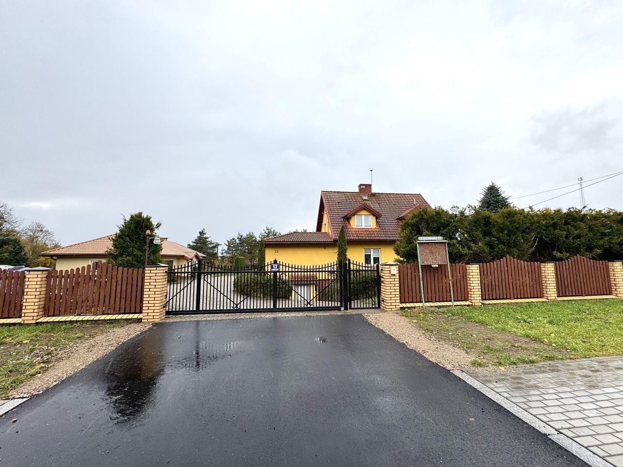 dom wolnostojący, 4 pokoje Sedranki. Zdjęcie 20