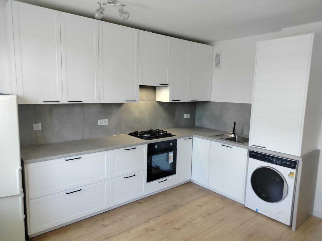 Mieszkanie 2-pokojowe Krosno, ul. Joachima Lelewela. Zdjęcie 2