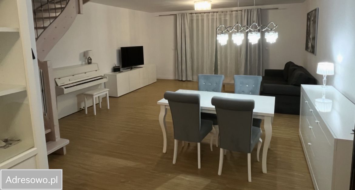 Mieszkanie 4-pokojowe Biestrzyków. Zdjęcie 3