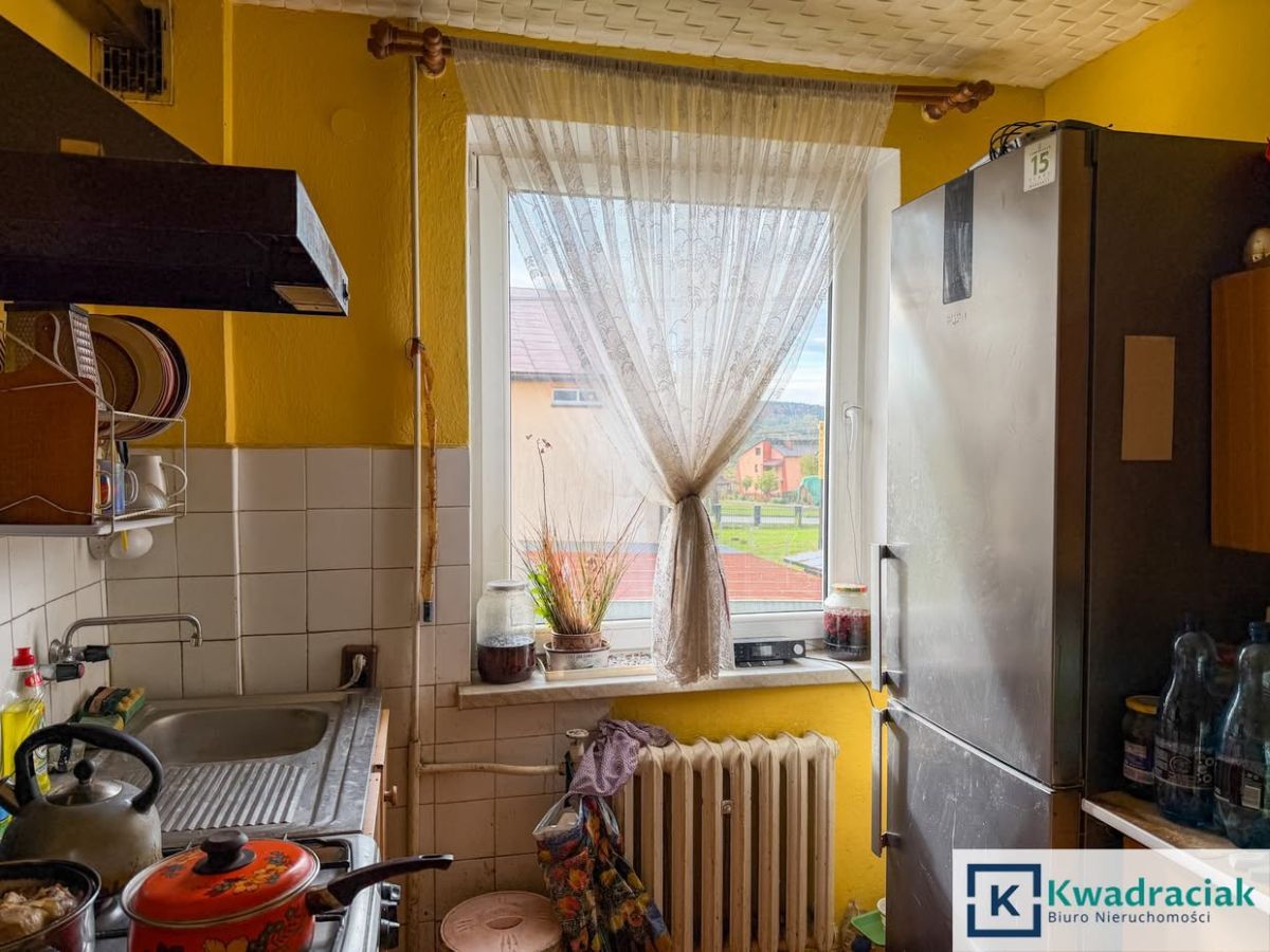 dom wolnostojący, 5 pokoi Bieździedza. Zdjęcie 11