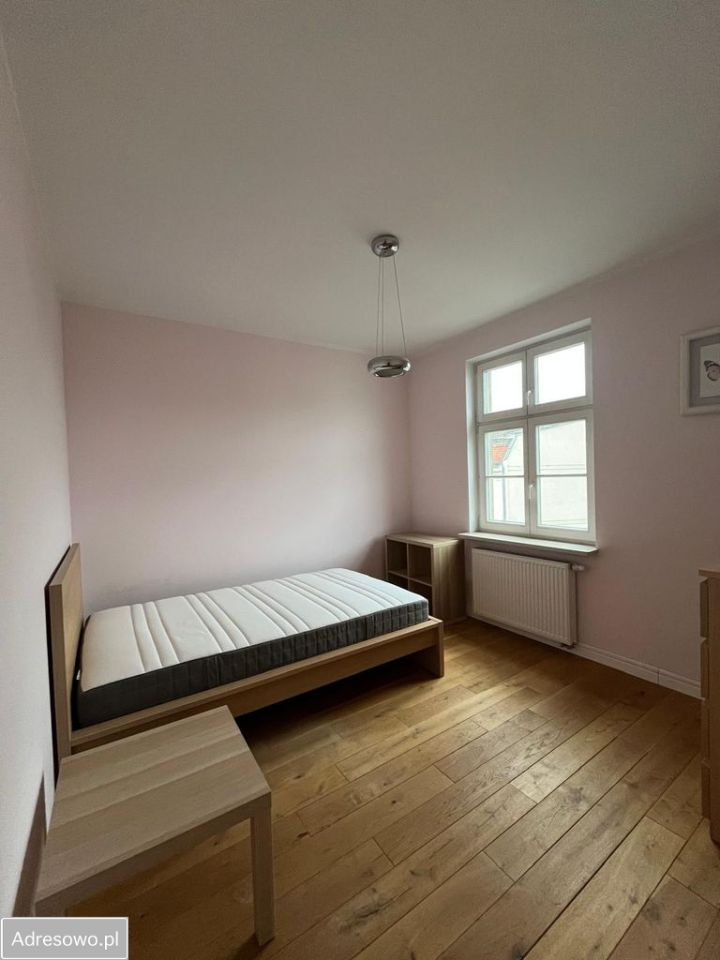 Mieszkanie 4-pokojowe Poznań Centrum, ul. Wierzbowa. Zdjęcie 9