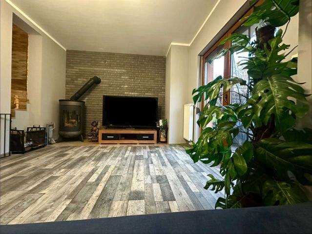 dom szeregowy Brzezina. Zdjęcie 1