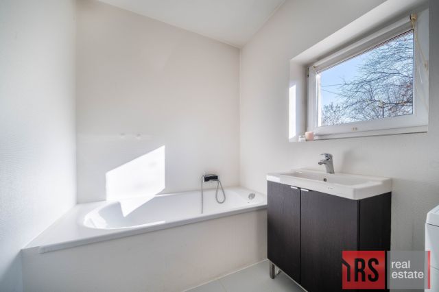 dom wolnostojący, 3 pokoje Józefów, ul. Nadwiślańska. Zdjęcie 15