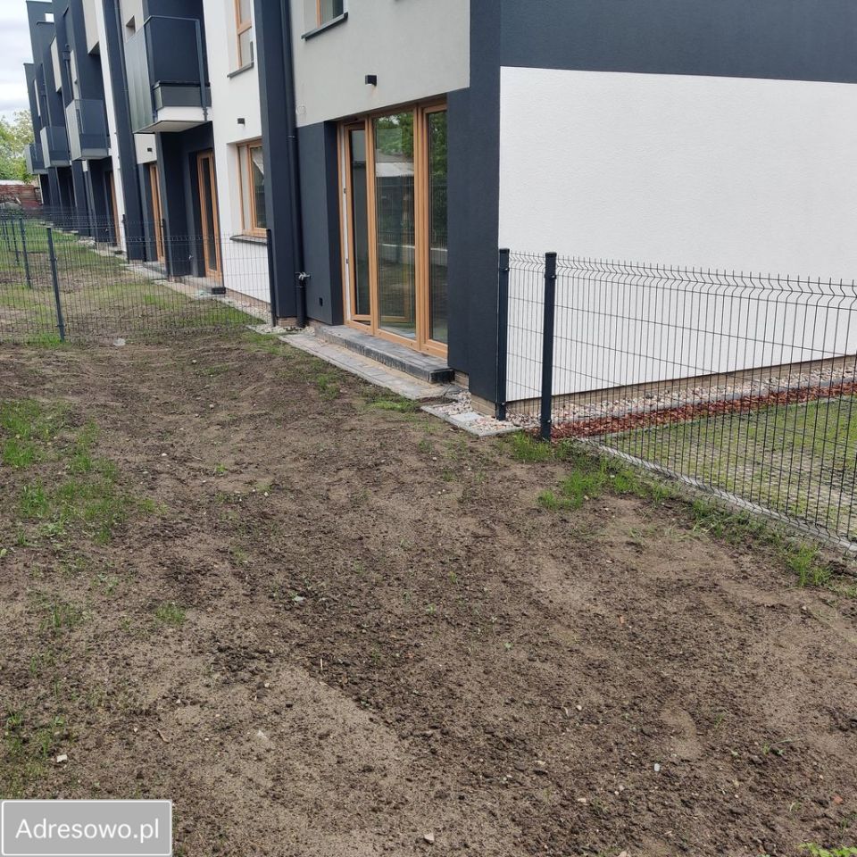 dom szeregowy, 4 pokoje Ząbki. Zdjęcie 2