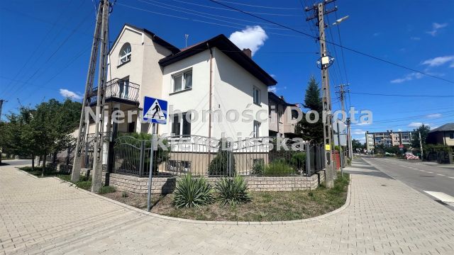 bliźniak, 6 pokoi Tomaszów Mazowiecki. Zdjęcie 2