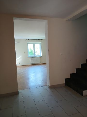 dom wolnostojący, 6 pokoi Turka, ul. Klonowa. Zdjęcie 3