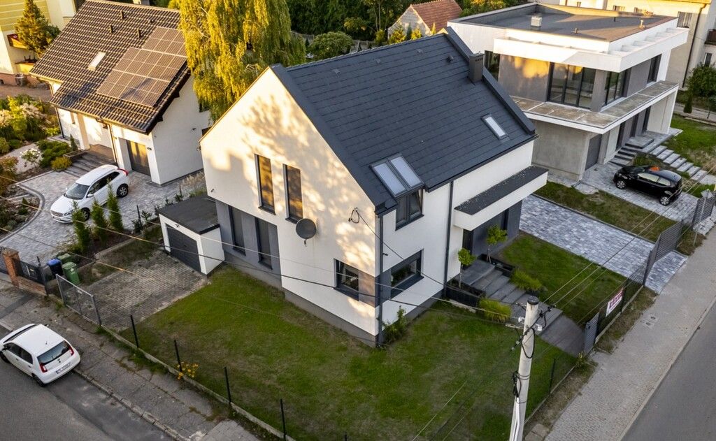 dom wolnostojący, 4 pokoje Kalisz, ul. Żwirki i Wigury. Zdjęcie 1