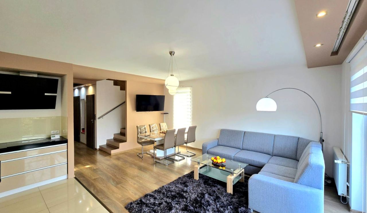 Mieszkanie 4-pokojowe Bielsko-Biała Straconka. Zdjęcie 2