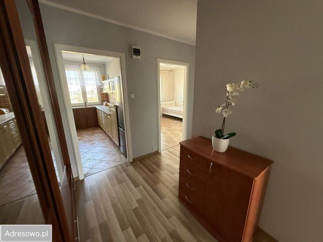 Mieszkanie 3-pokojowe Toruń Chełmińskie Przedmieście, ul. Konstantego Ildefonsa Gałczyńskiego. Zdjęcie 1