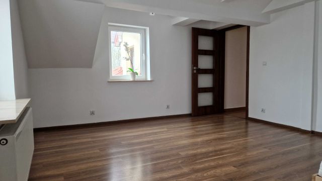 Mieszkanie 3-pokojowe Baniocha, ul. Puławska. Zdjęcie 1