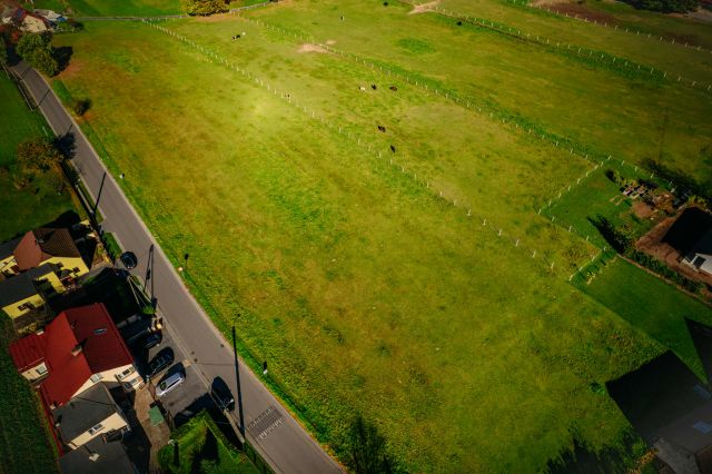 Działka budowlana Kornice. Zdjęcie 3