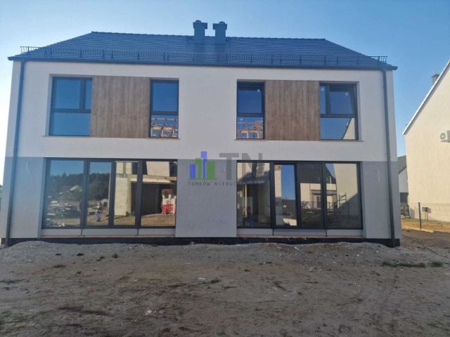 dom, 4 pokoje Wojnowice. Zdjęcie 1