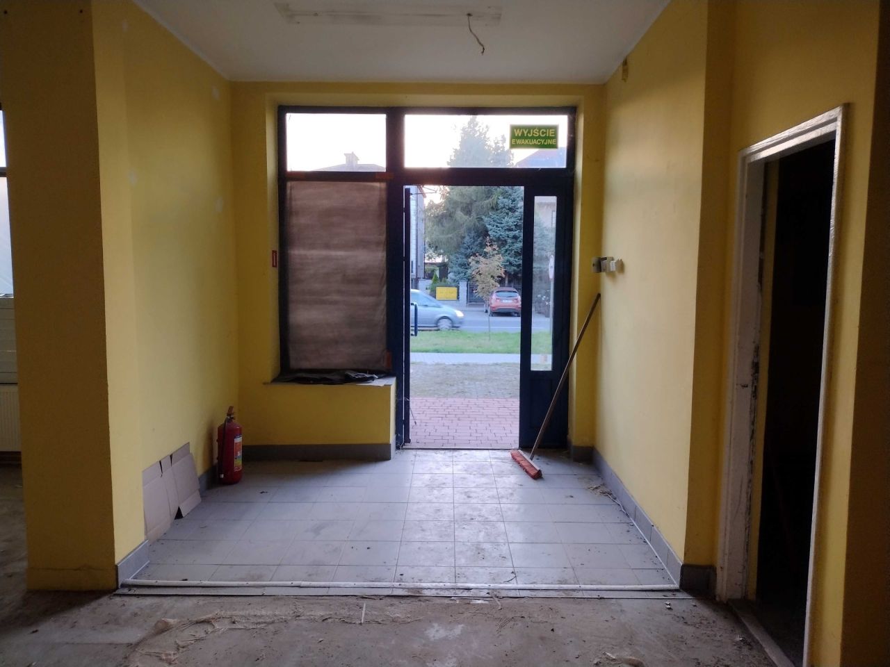 Lokal Hrubieszów Śródmieście, ul. Adama Mickiewicza. Zdjęcie 5