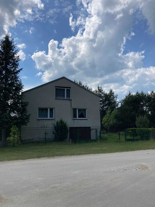 dom wolnostojący Adamów