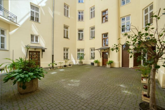 Mieszkanie 3-pokojowe Warszawa Śródmieście, ul. Koszykowa. Zdjęcie 1